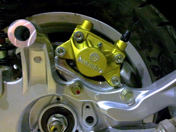 CALIPER BRACKET for Tricity REAR - 画像 (2)
